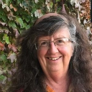 Meet your Posher, Debbie